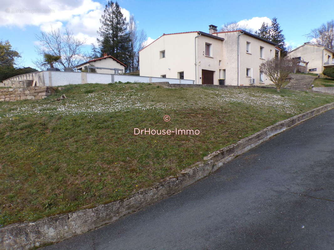 Maison 102 m² à Carmaux  - photo 20
