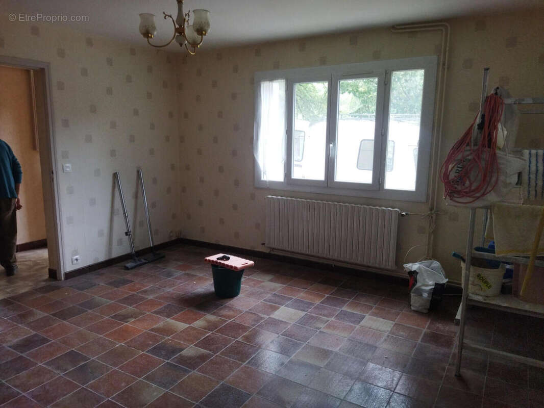 salon - Maison à CAHORS