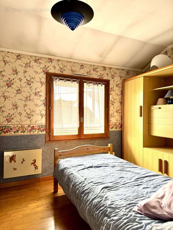 Maison à SAINT-ETIENNE-DU-ROUVRAY