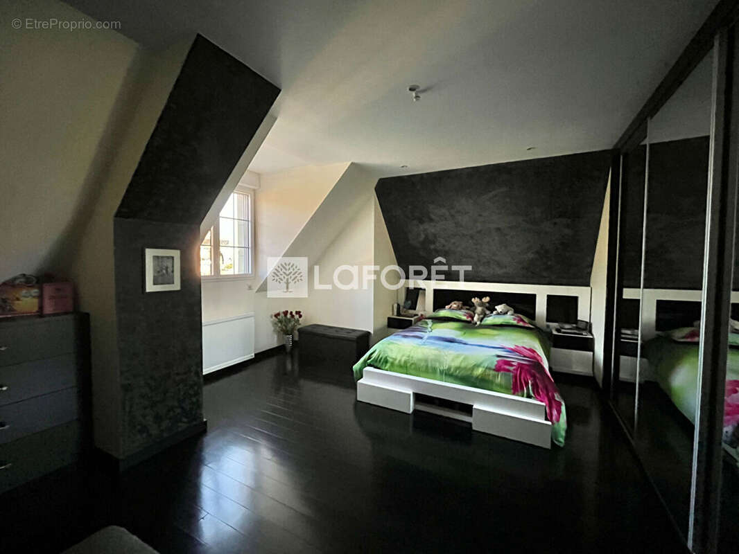 Maison à ORMESSON-SUR-MARNE