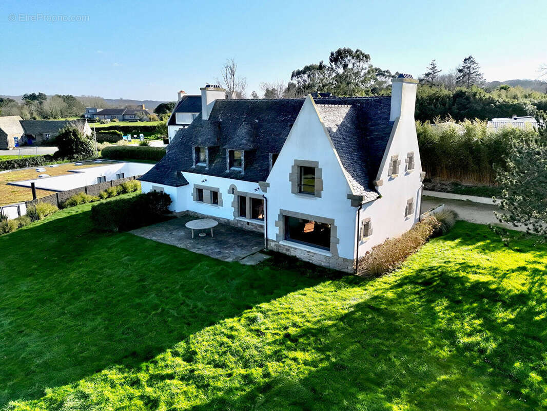 Maison à LOCQUIREC