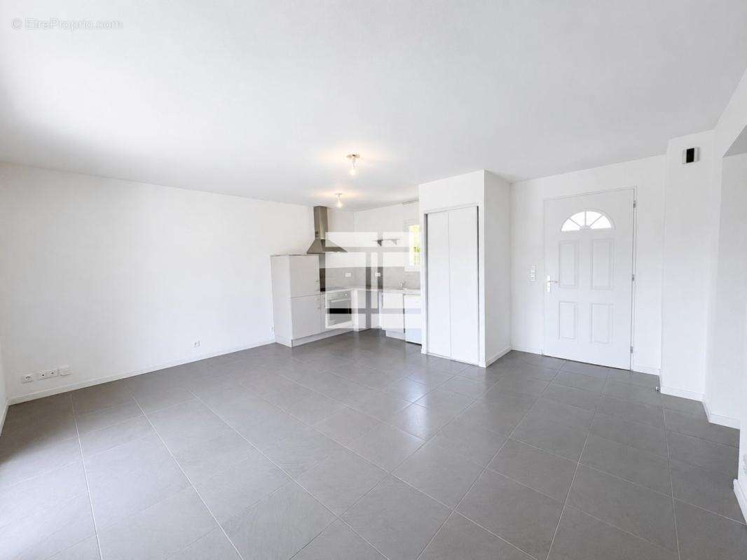 Appartement T2 avec jardin et terrasse - photo 2