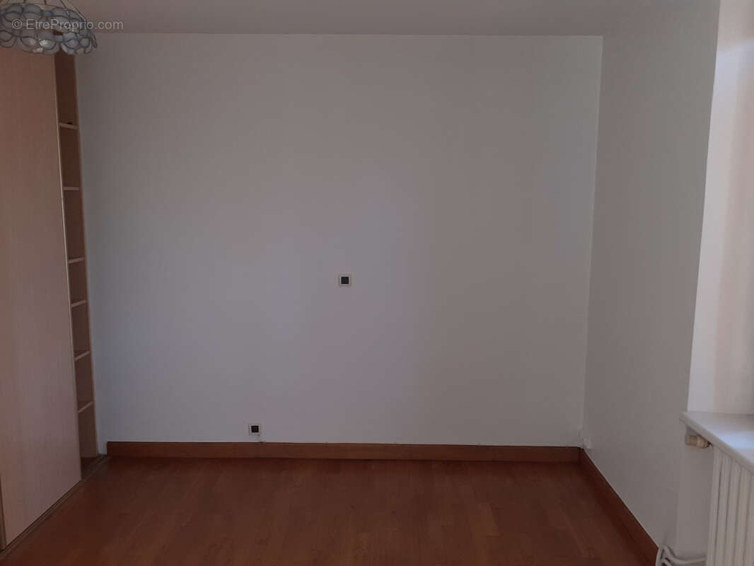 Maison 68 m² à Saint-Hilaire-Les-Places  - photo 8