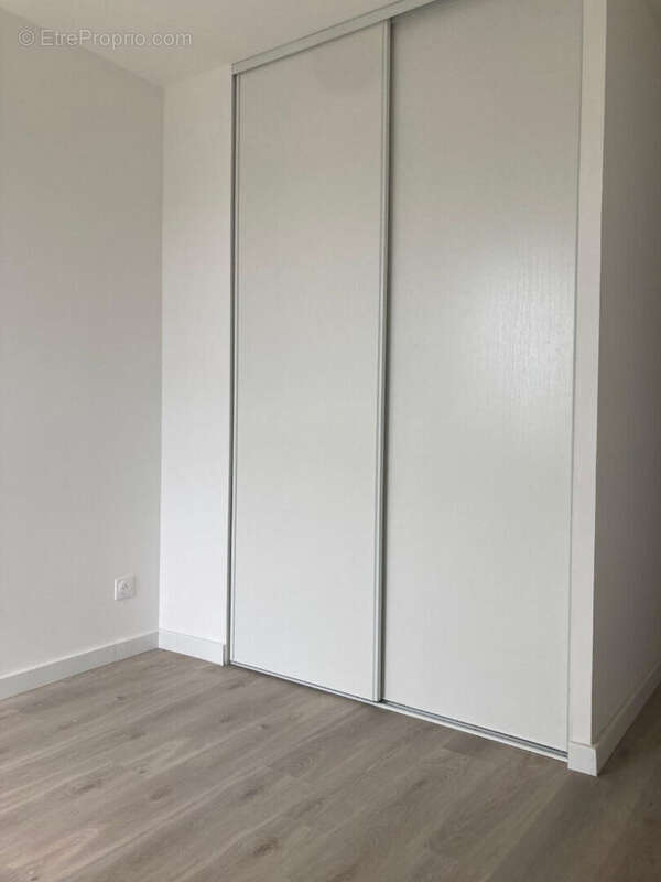 Appartement à DONVILLE-LES-BAINS