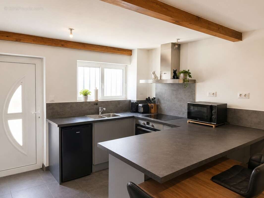 Maison de village T3 louée – Idéal investisseur – Jardin non attenant 185 m² - photo 2