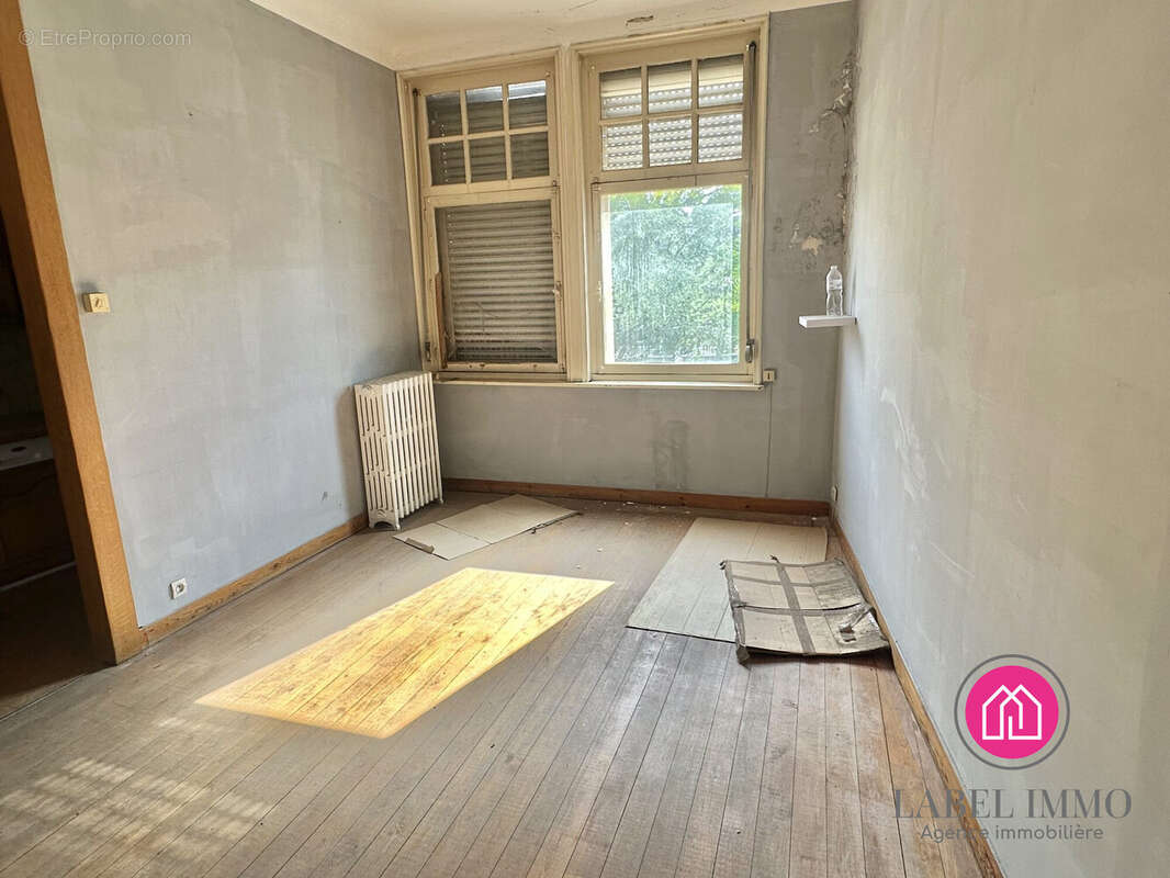 Appartement 261 m² à Valenciennes  - photo 5