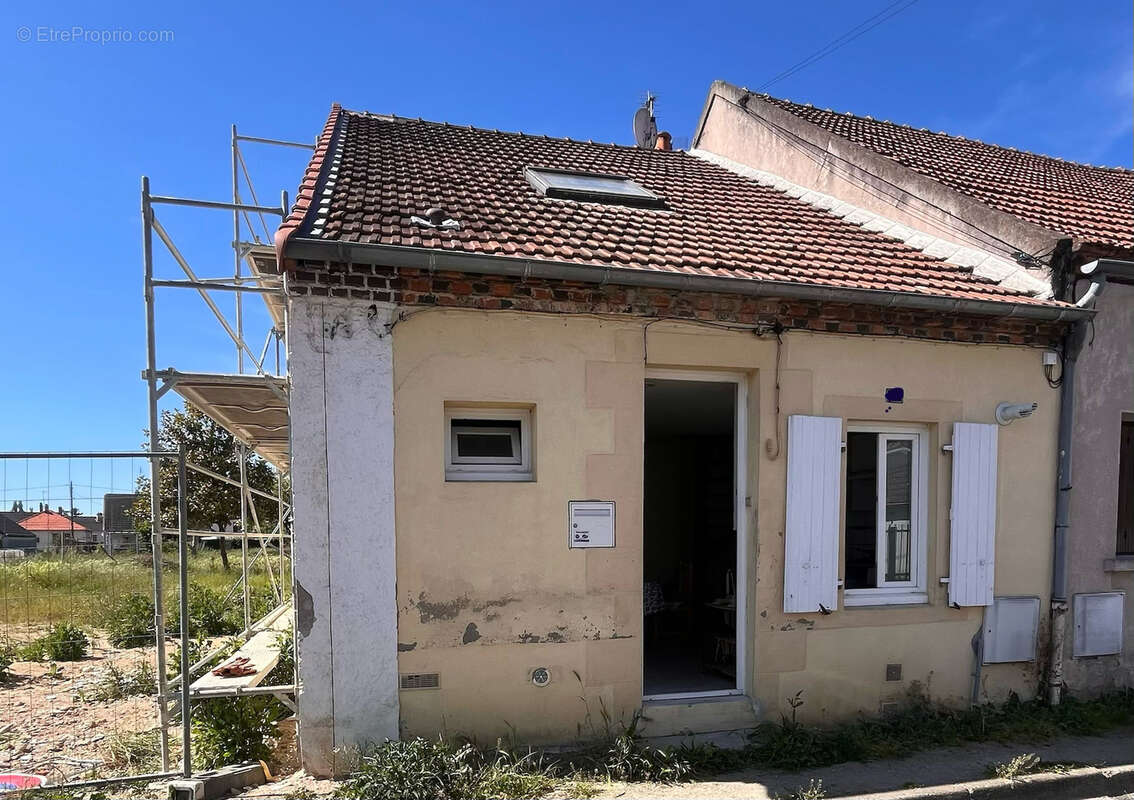 Maison à YZEURE