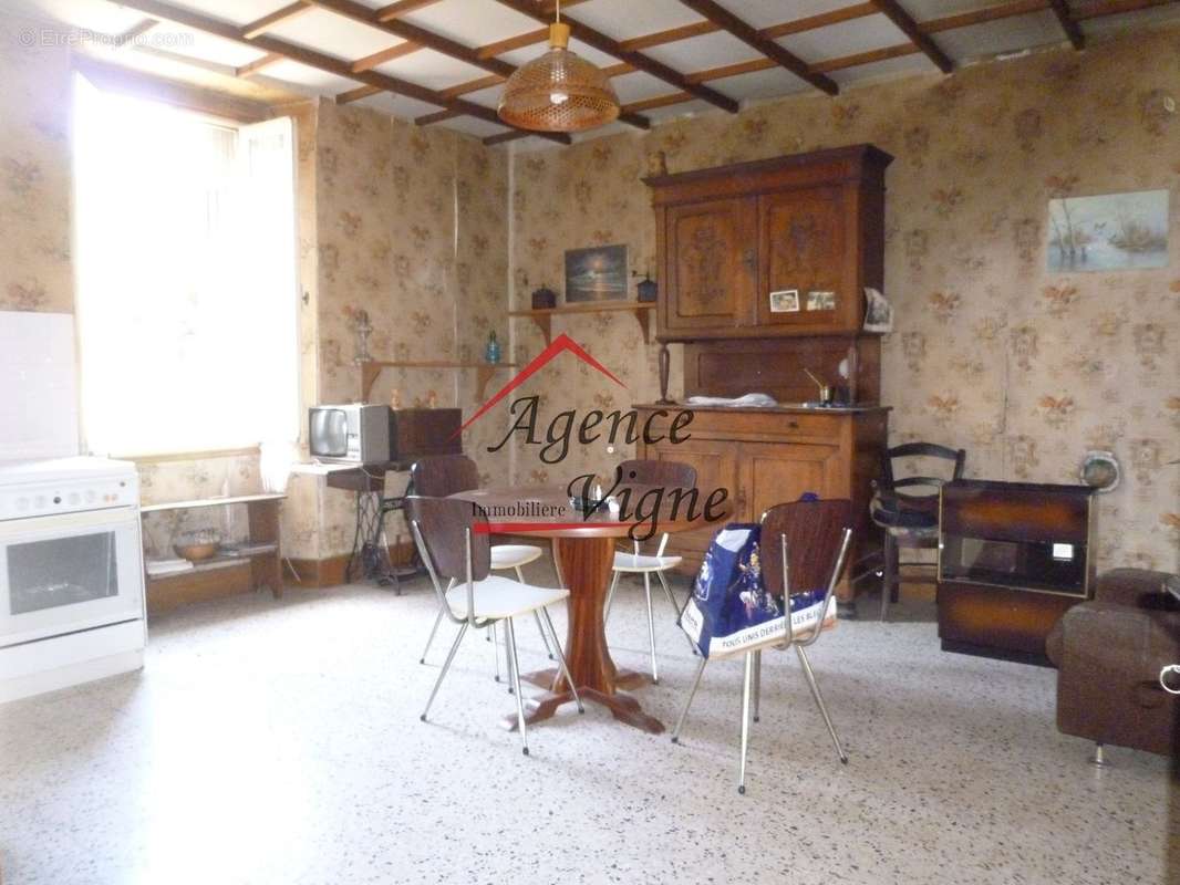 Maison à MOLIERES-SUR-CEZE