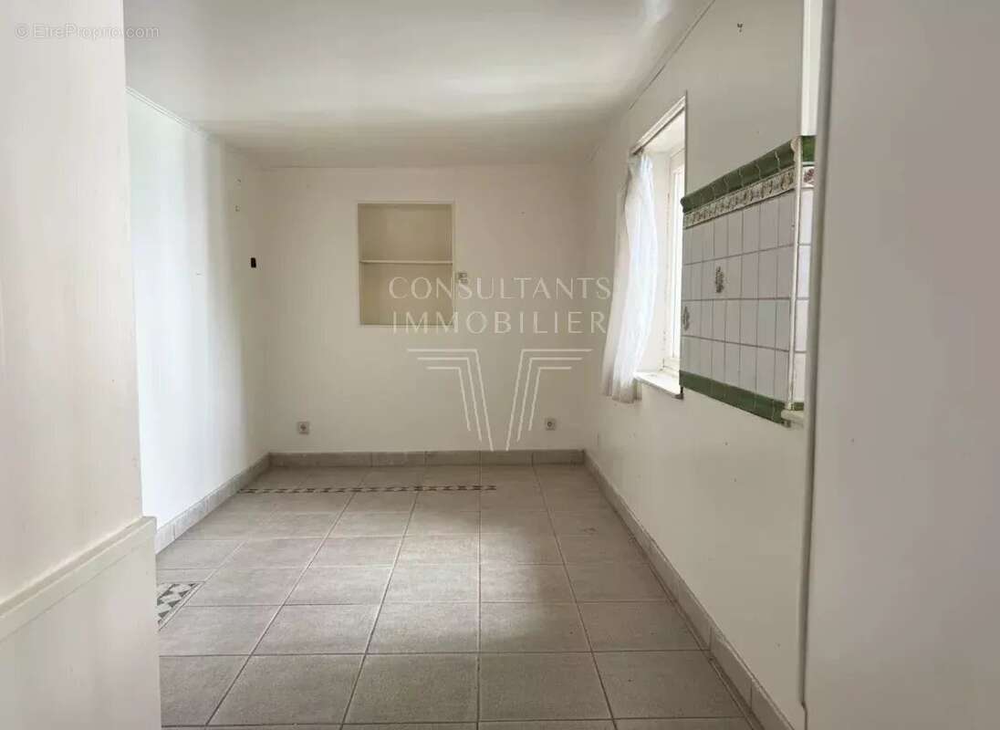 Appartement à PARIS-7E