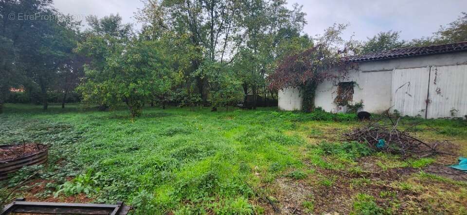 Terrain à SENOUILLAC