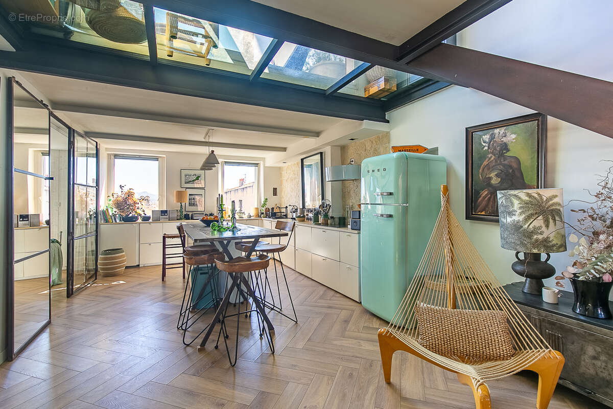 Appartement à MARSEILLE-6E