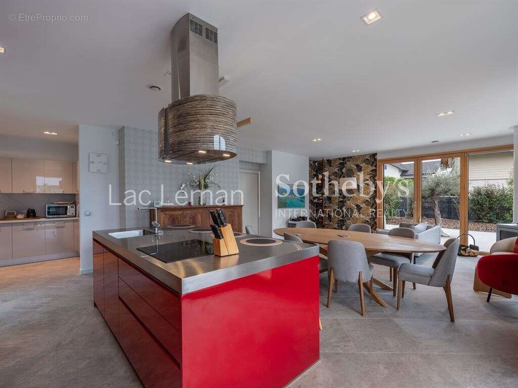 Maison à VEIGY-FONCENEX