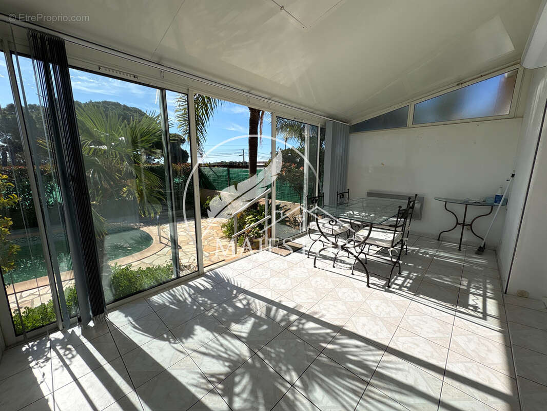 Maison à HYERES