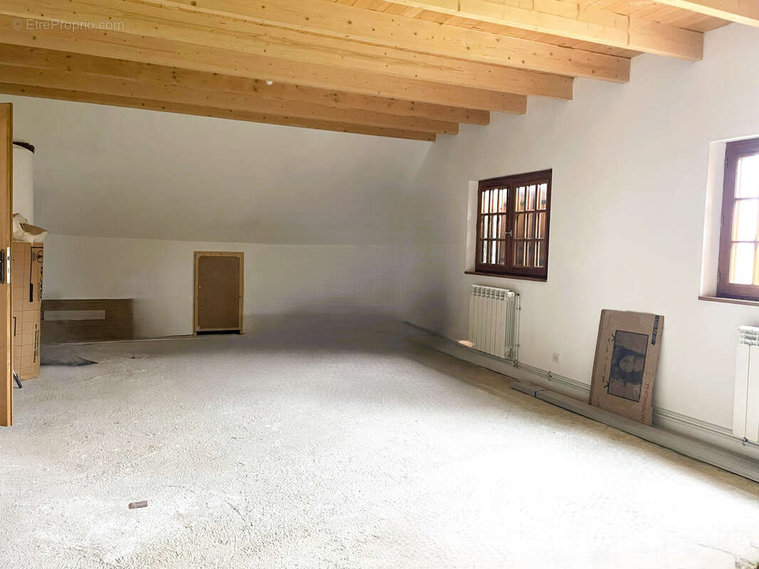 Maison à SAINT-DENIS-DES-PUITS