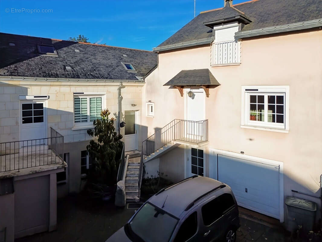 Maison à GENNES