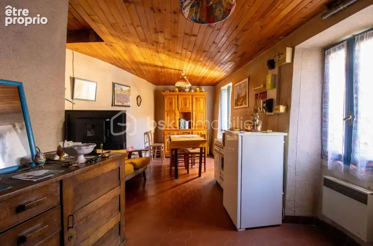 Maison de village sur 3 niveaux - photo 2
