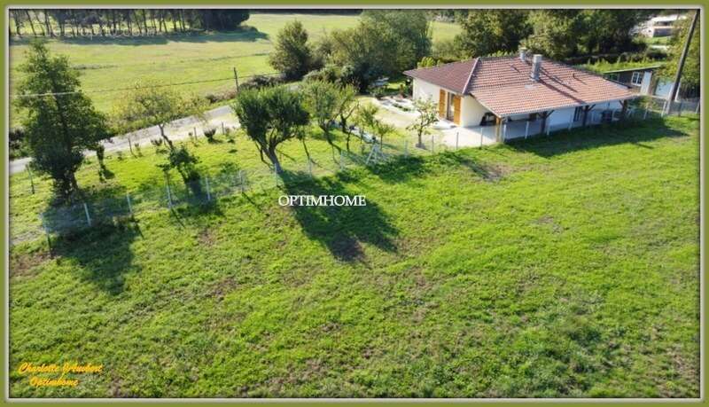 Maison à LA ROCHE-CHALAIS
