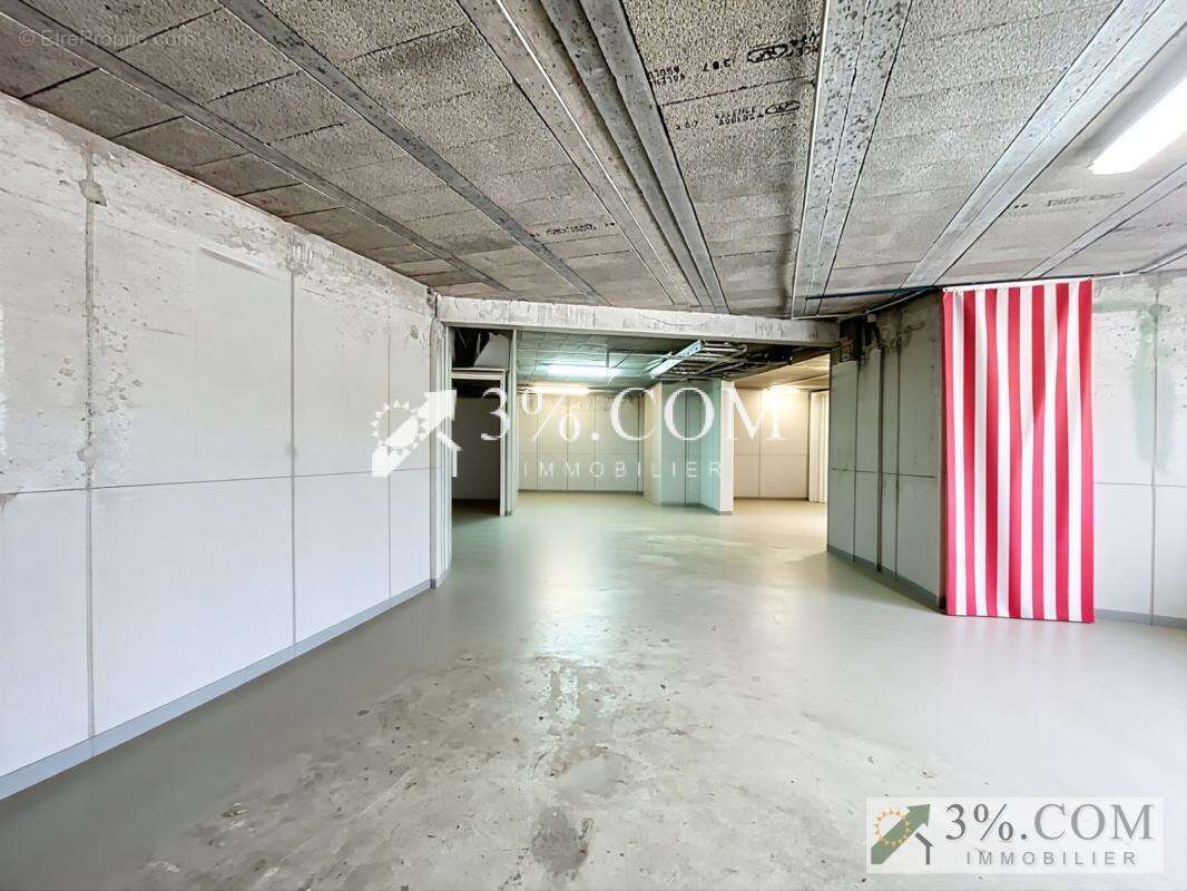 Maison à MONTELEGER