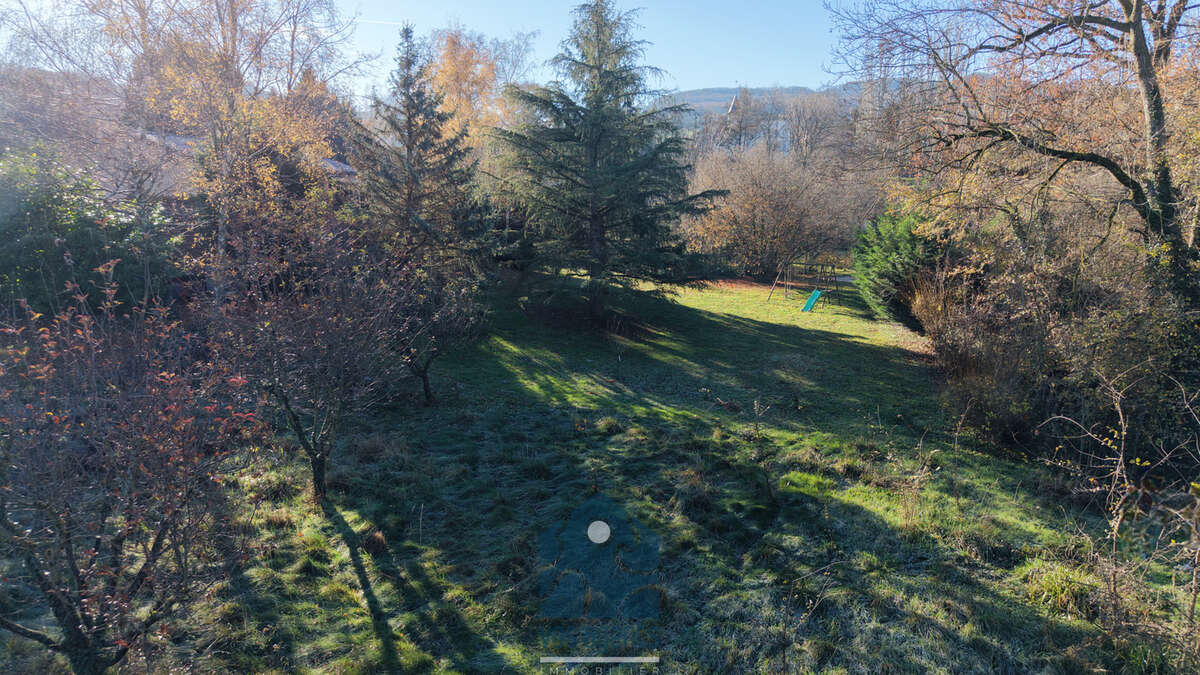 Terrain à SAINT-JULIEN-DE-COPPEL