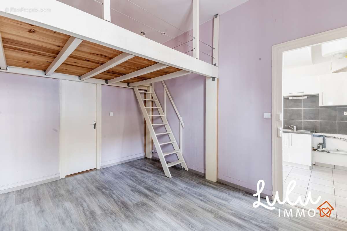 T1 bis de 28m2 avec mezzanine. - photo 3