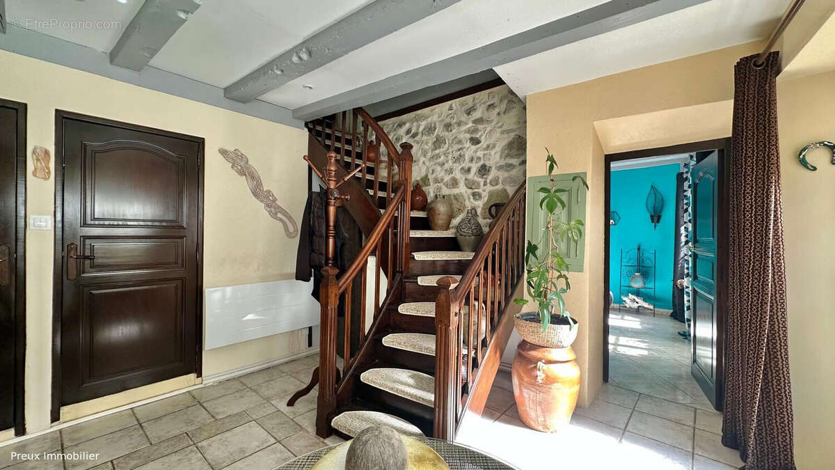 Appartement à ALBY-SUR-CHERAN