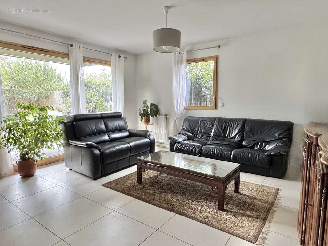 Appartement à TASSIN-LA-DEMI-LUNE