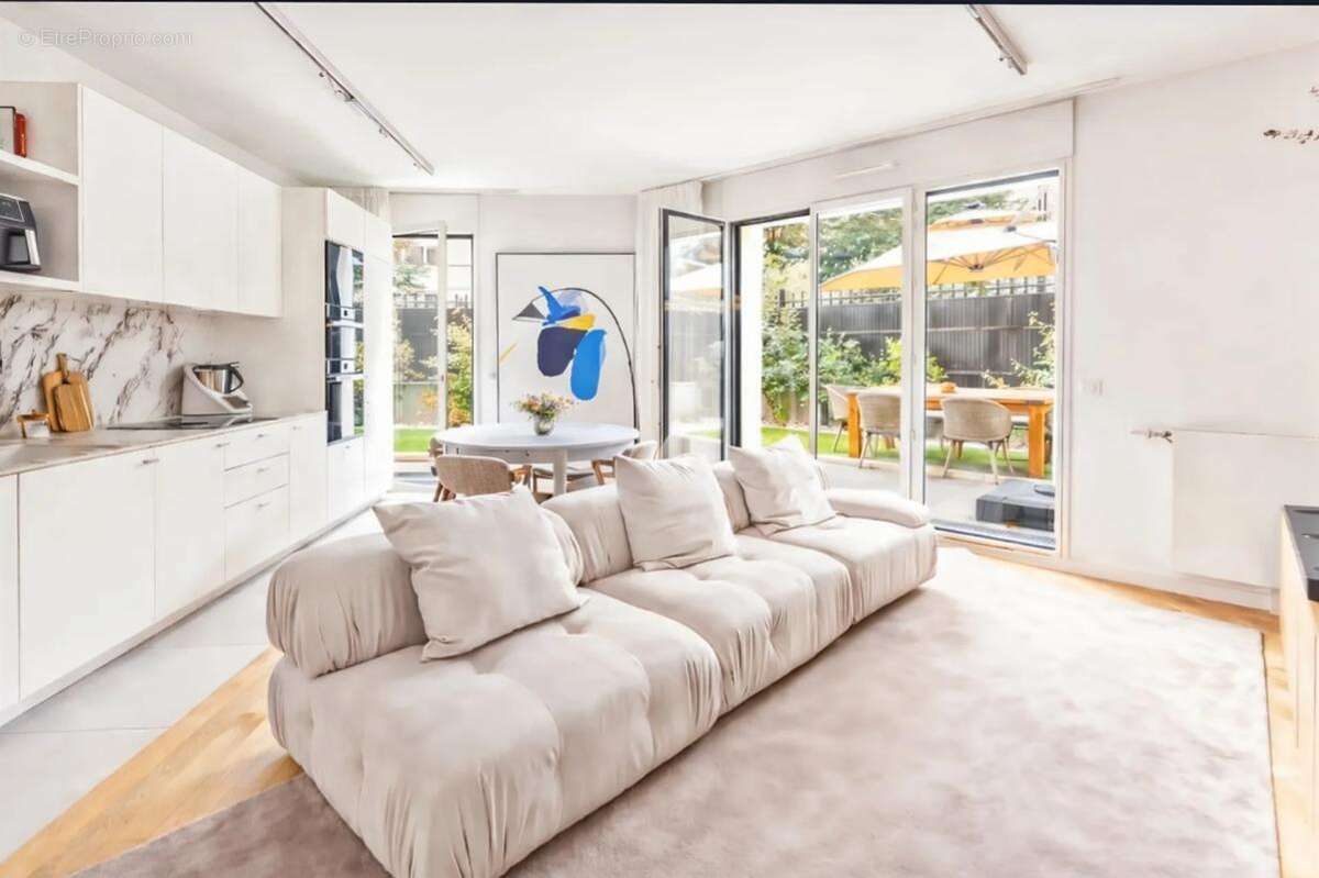 Appartement à LEVALLOIS-PERRET