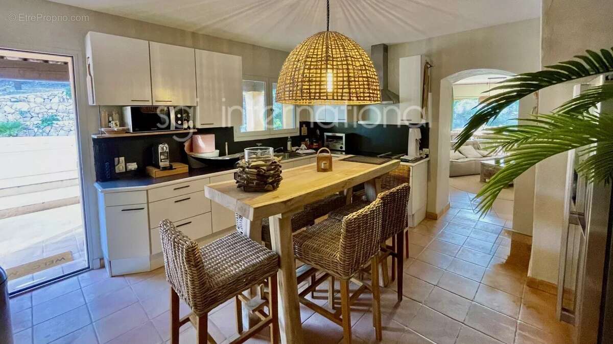 Maison à LA CROIX-VALMER
