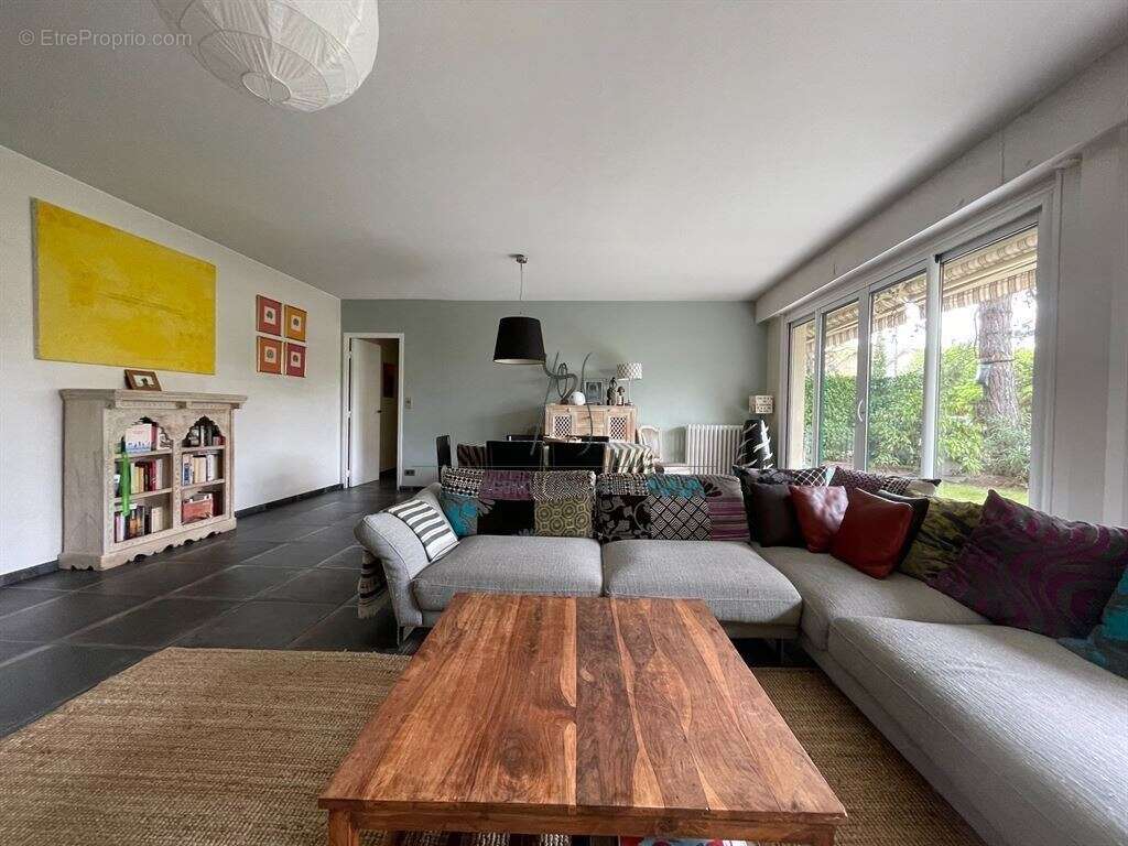 Appartement à LE VESINET