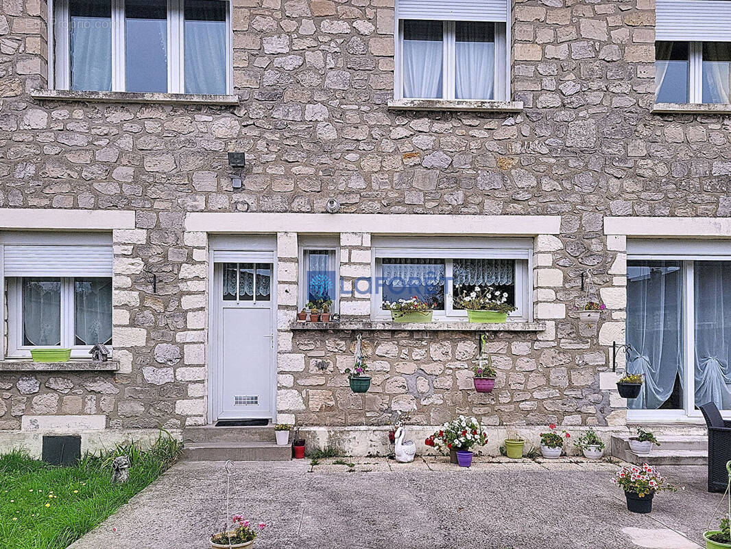 Maison à TERGNIER
