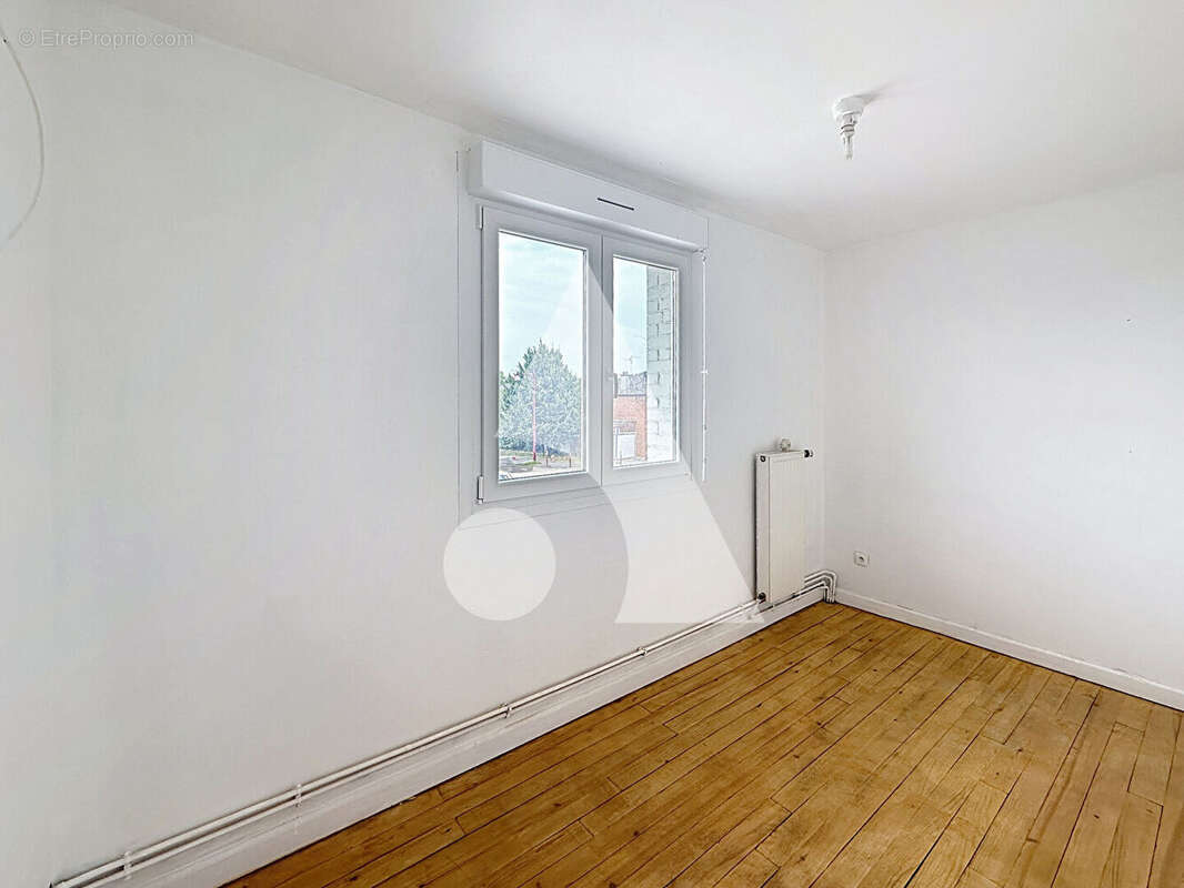 Maison à DOUCHY-LES-MINES