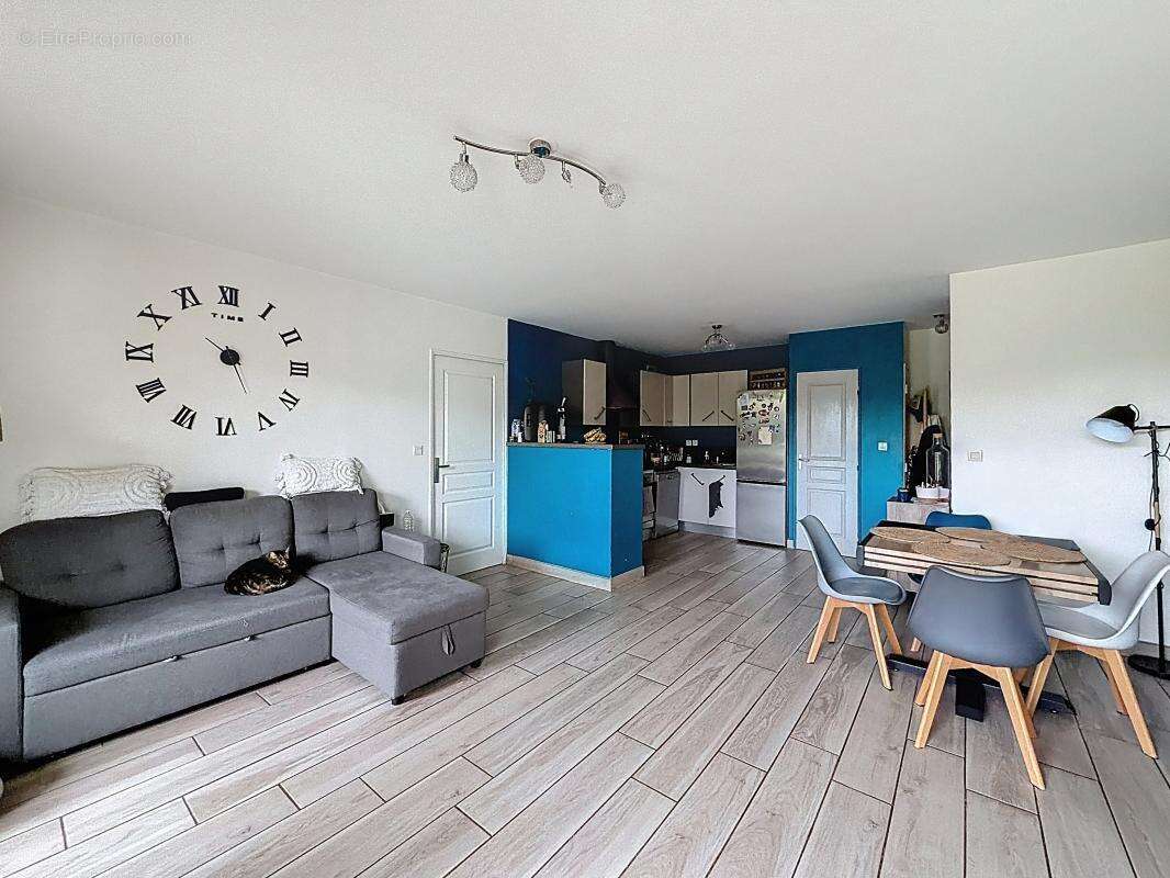 Appartement à TERNAY