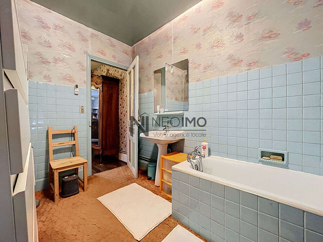Maison Gondrecourt Le Chateau 5 pièce(s) 208.85 m2 - photo 9