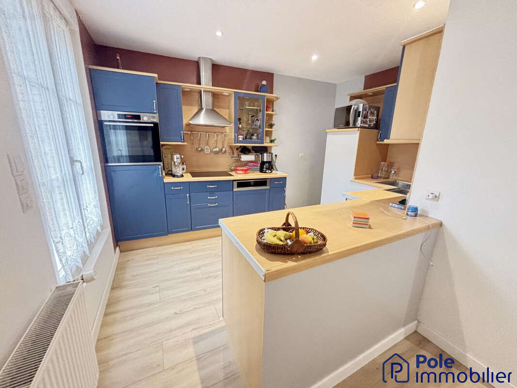 MAISON CAEN RIVE DROITE-CUISINE AMENAGEE ET EQUIPEE - Maison à CAEN