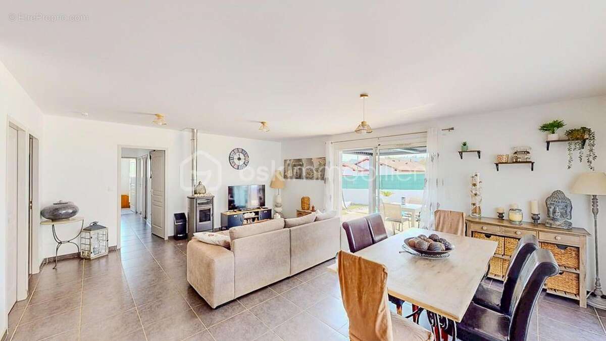Maison de plain-pied de 2017 avec 4 chambres et piscine - photo 8