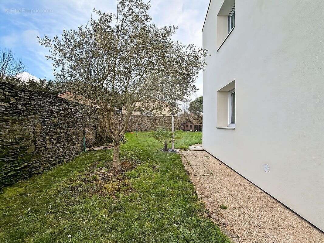 Maison à BARBECHAT