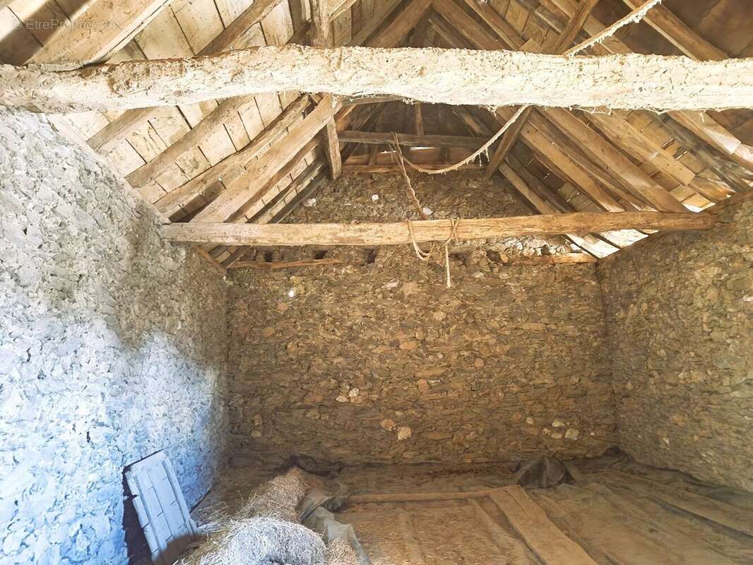 Maison à LA SALVETAT-PEYRALES