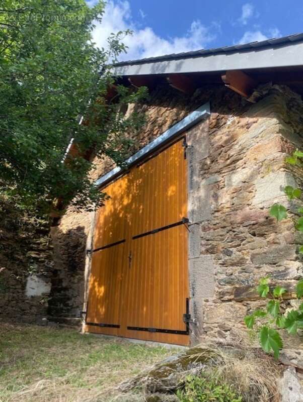 OPPORTUNITE: Grange à transformer  à La Vinzelle (12) - photo 5