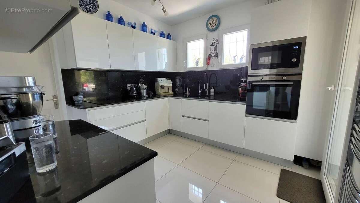 Maison à MANDELIEU-LA-NAPOULE