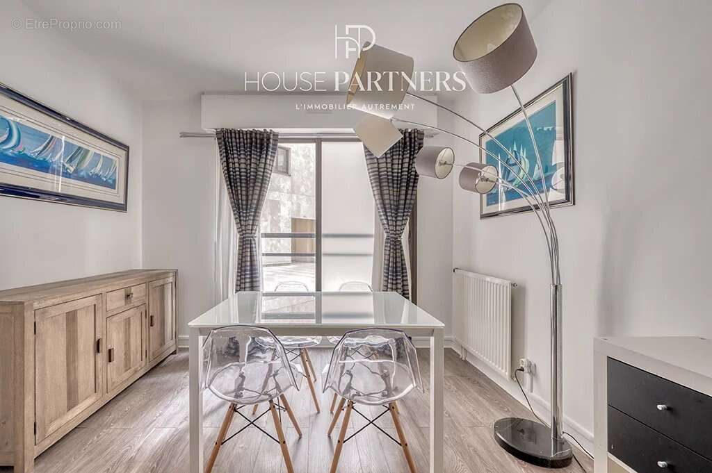 Appartement à LEVALLOIS-PERRET