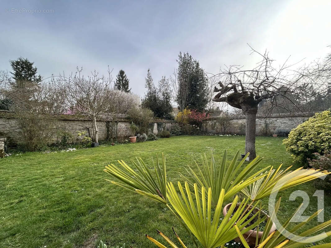 Maison à SAMOIS-SUR-SEINE