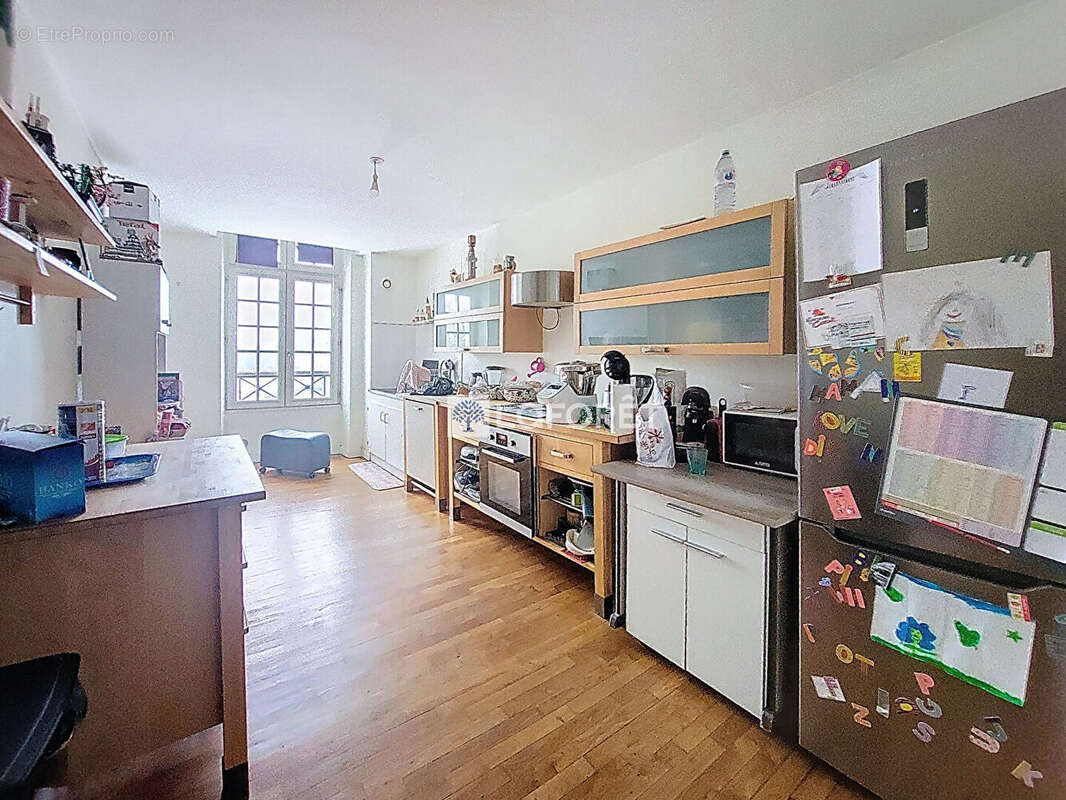 Appartement à LA FERE