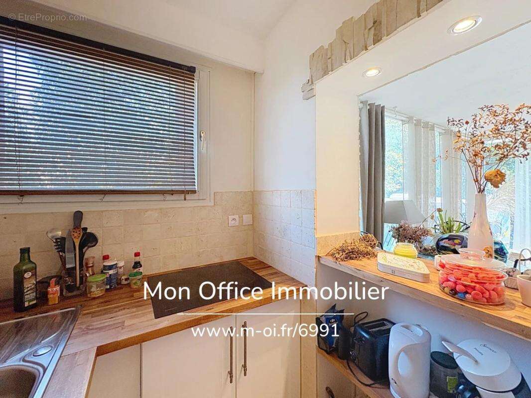 Référence : 6991-les. - appartement rénové proche centre en rez de chaussée à cavalaire sur mer - photo 8