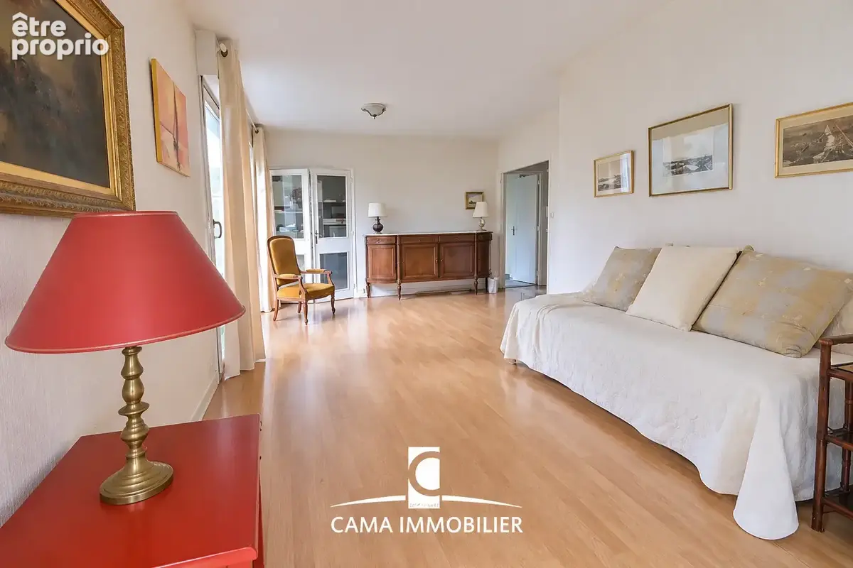 Grand studio à vendre à fontenay-le-fleury - photo 2
