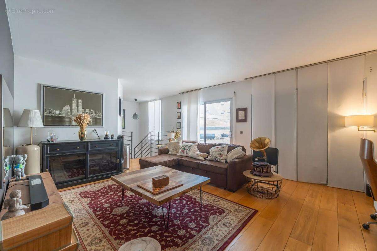 Appartement à SURESNES