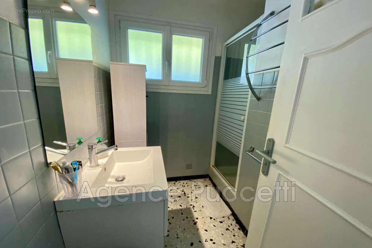 Maison à TOURRETTES-SUR-LOUP