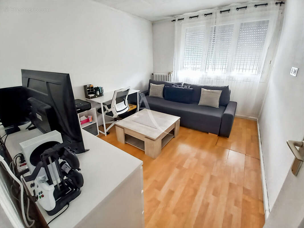 Maison à SAINT-ETIENNE-DU-ROUVRAY