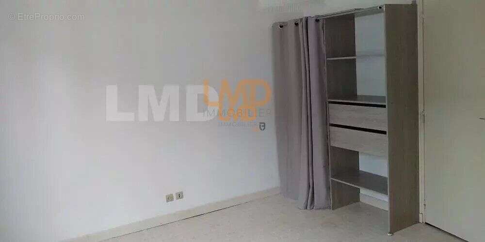 Appartement à DECAZEVILLE