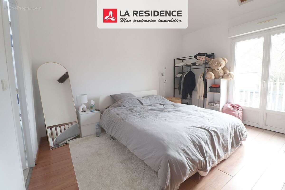 Appartement à MAURECOURT