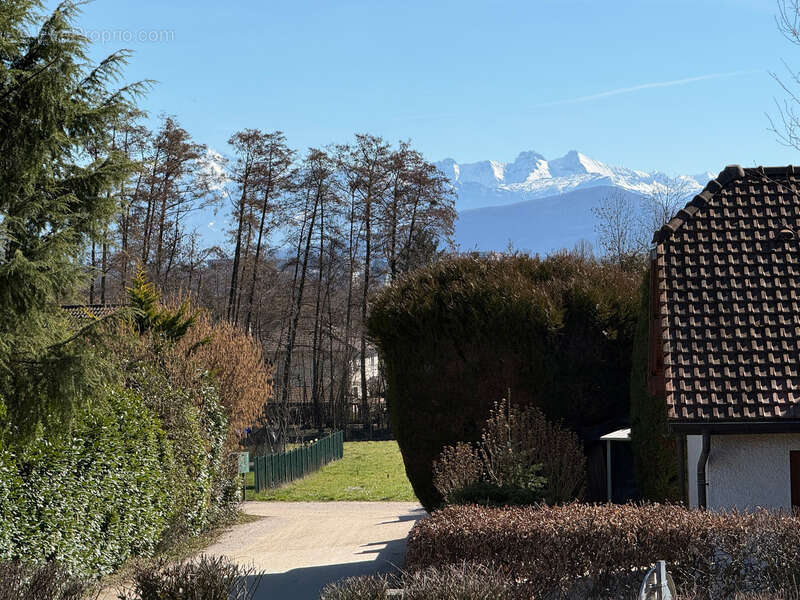 Maison à PREVESSIN-MOENS